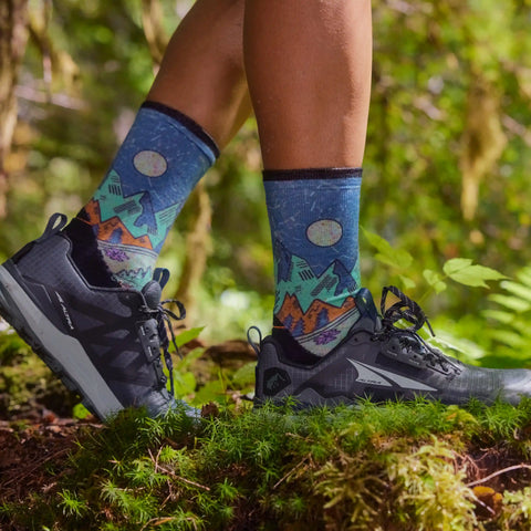 Women's Trail Run Mountain Print Crew Socks